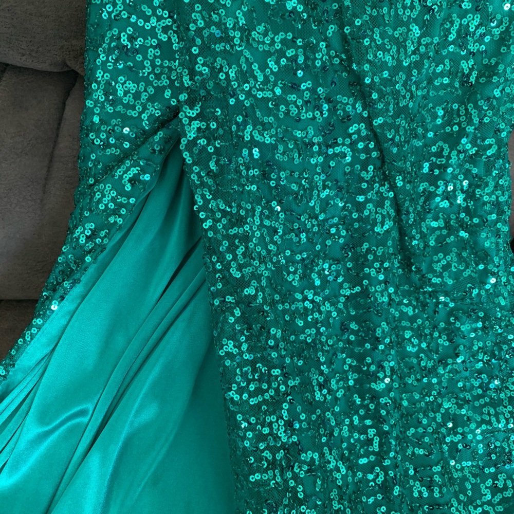La Femme Sweetheart Strapless Seequin dress - Picture 5 of 8